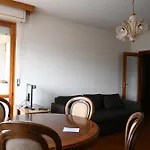 S345 - Sirolo, Spazioso Trilocale Con Terrazzo Διαμέρισμα
